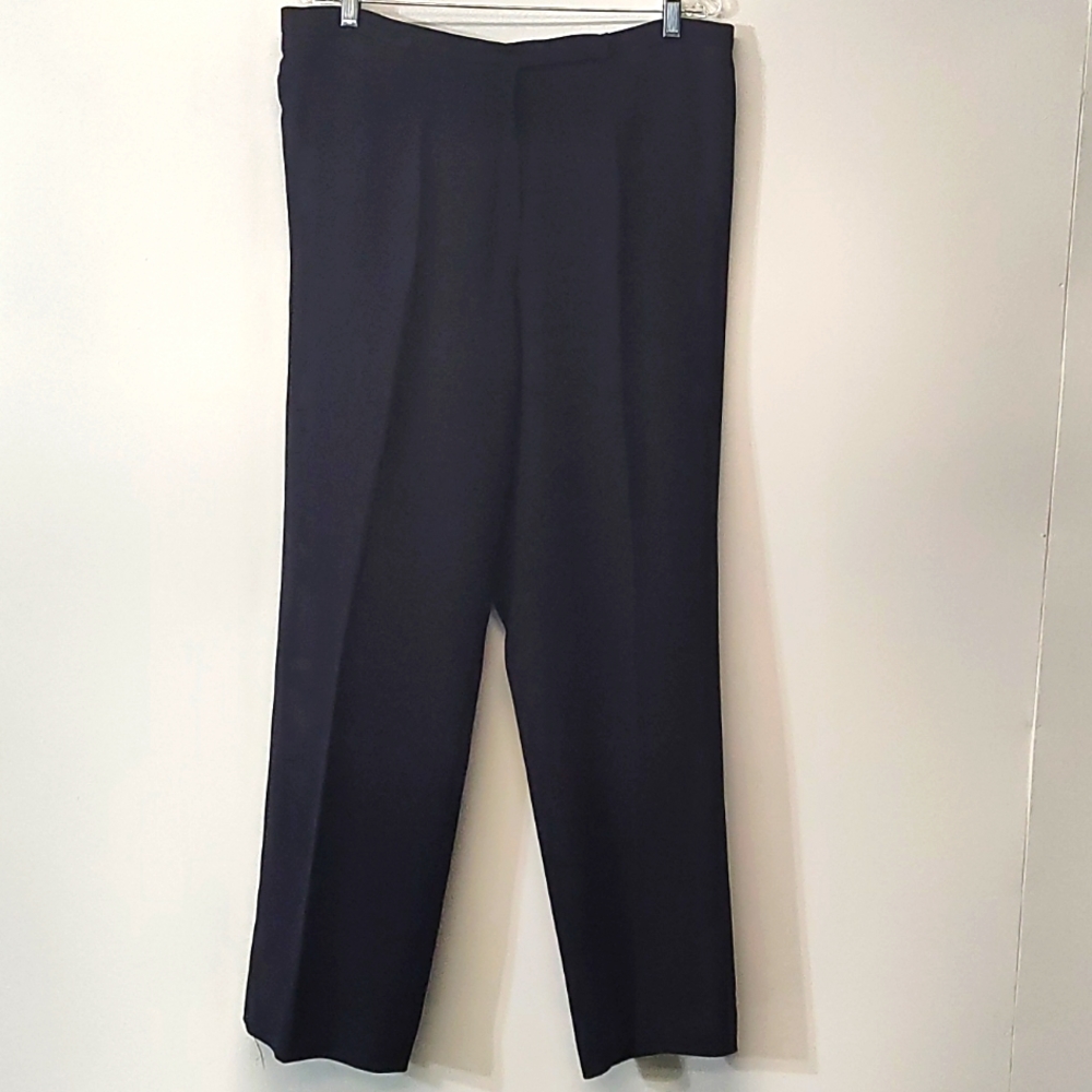 Kasper- Plus size women's high rise pants - office attire - Shell 100% polyester